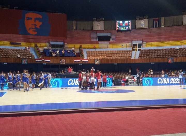 Cuba derrotó 79-60 a República Dominicana y se hizo con el título de la Copa Caribe de Baloncesto Femenino 